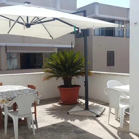 Residenza Pesce Rosso בית נופש גאליפולי